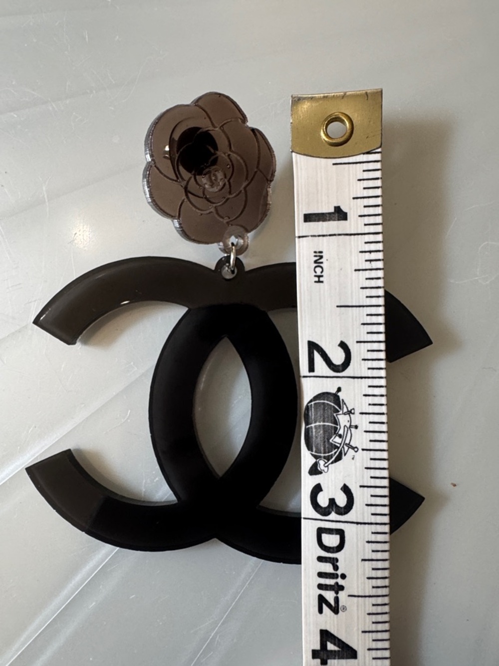 Streetwear CC Fashion Smoke Dangle Earrings - Picture 12 of 14